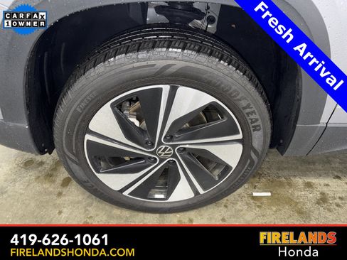 Used 2024 Volkswagen Taos SE image 26