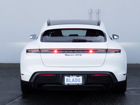 Used 2024 Porsche Taycan GTS image 24