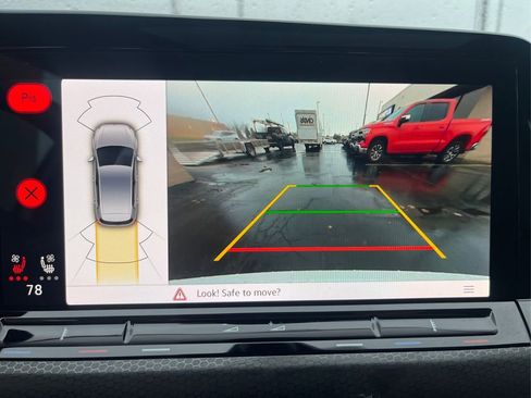 Used 2022 Volkswagen GTI SE image 27