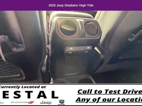 Used 2025 Jeep Gladiator Sport image 26