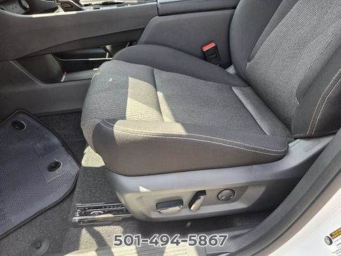 Used 2026 Nissan Rogue SV FWD image 8