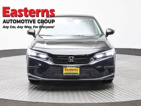 Used 2024 Honda Civic EX image 2