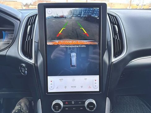 Used 2022 Ford Edge SEL image 14