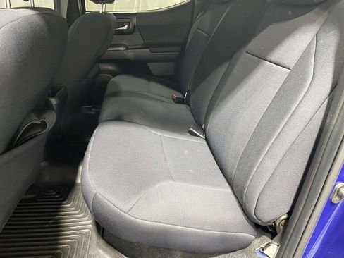 Used 2022 Toyota Tacoma TRD Sport w/ Technology Package AWD/4WD image 13