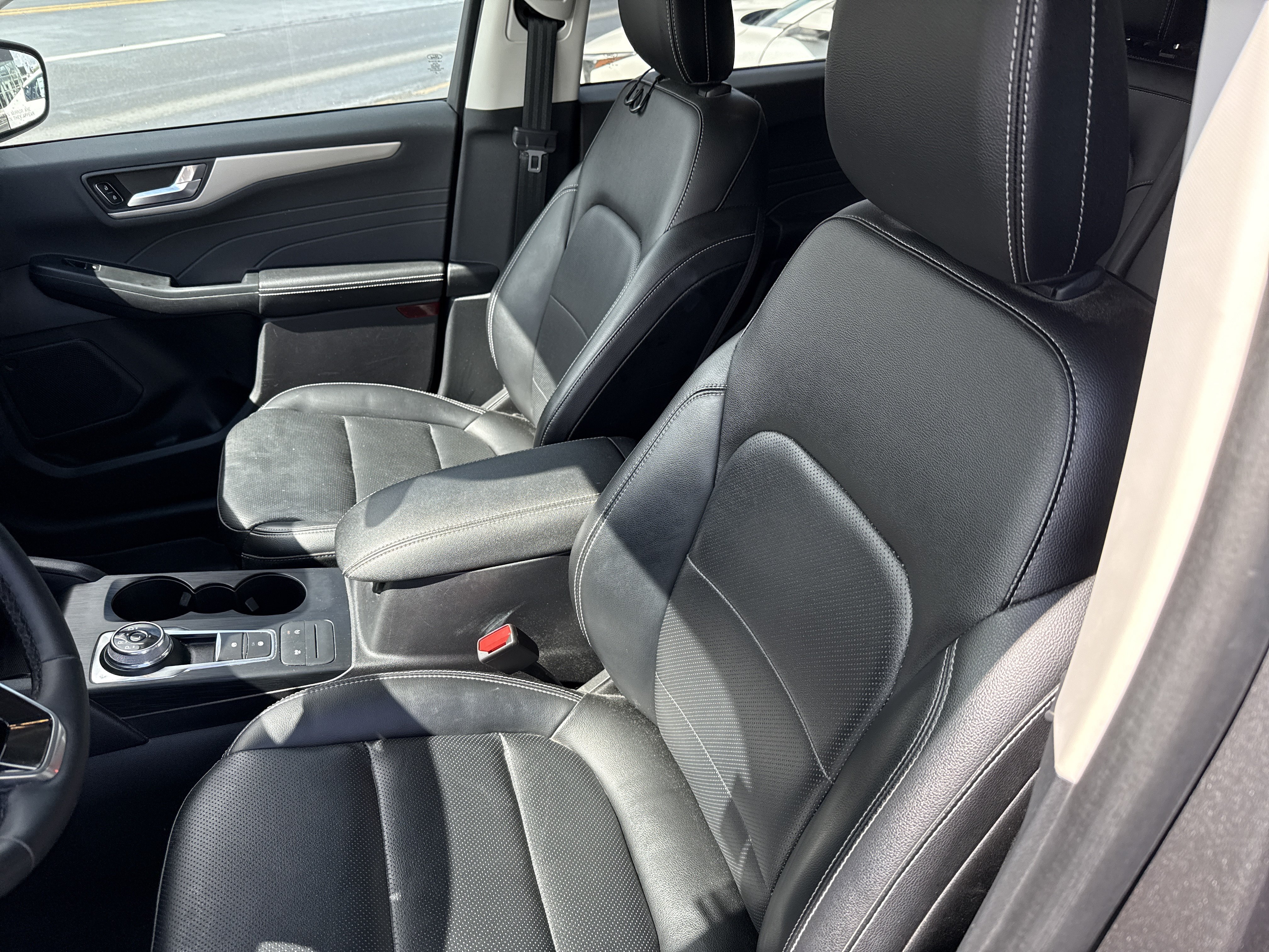 Used 2022 Ford Escape SEL AWD/4WD image 12