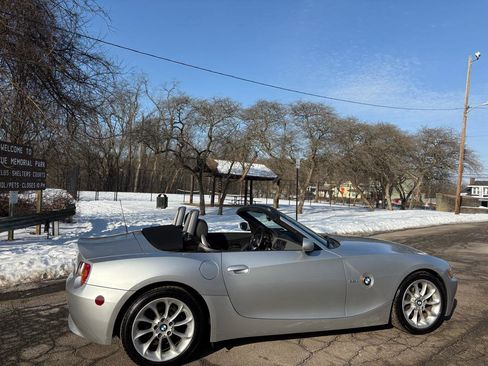 Used 2004 BMW Z4 2.5i image 19