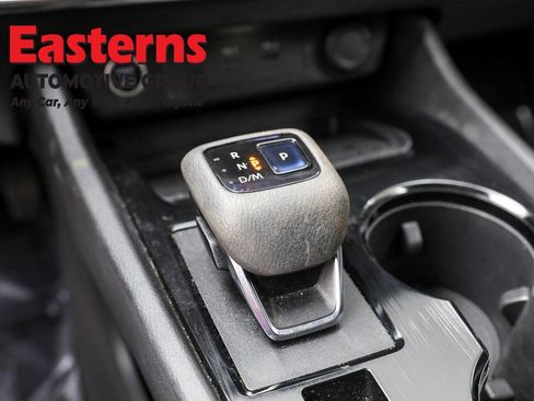 Used 2021 Nissan Rogue SV image 22