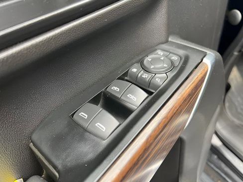 Used 2020 Chevrolet Silverado 2500 High Country w/ Z71 Off-Road Package AWD/4WD image 12