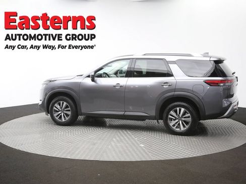 Used 2022 Nissan Pathfinder SL AWD/4WD image 62