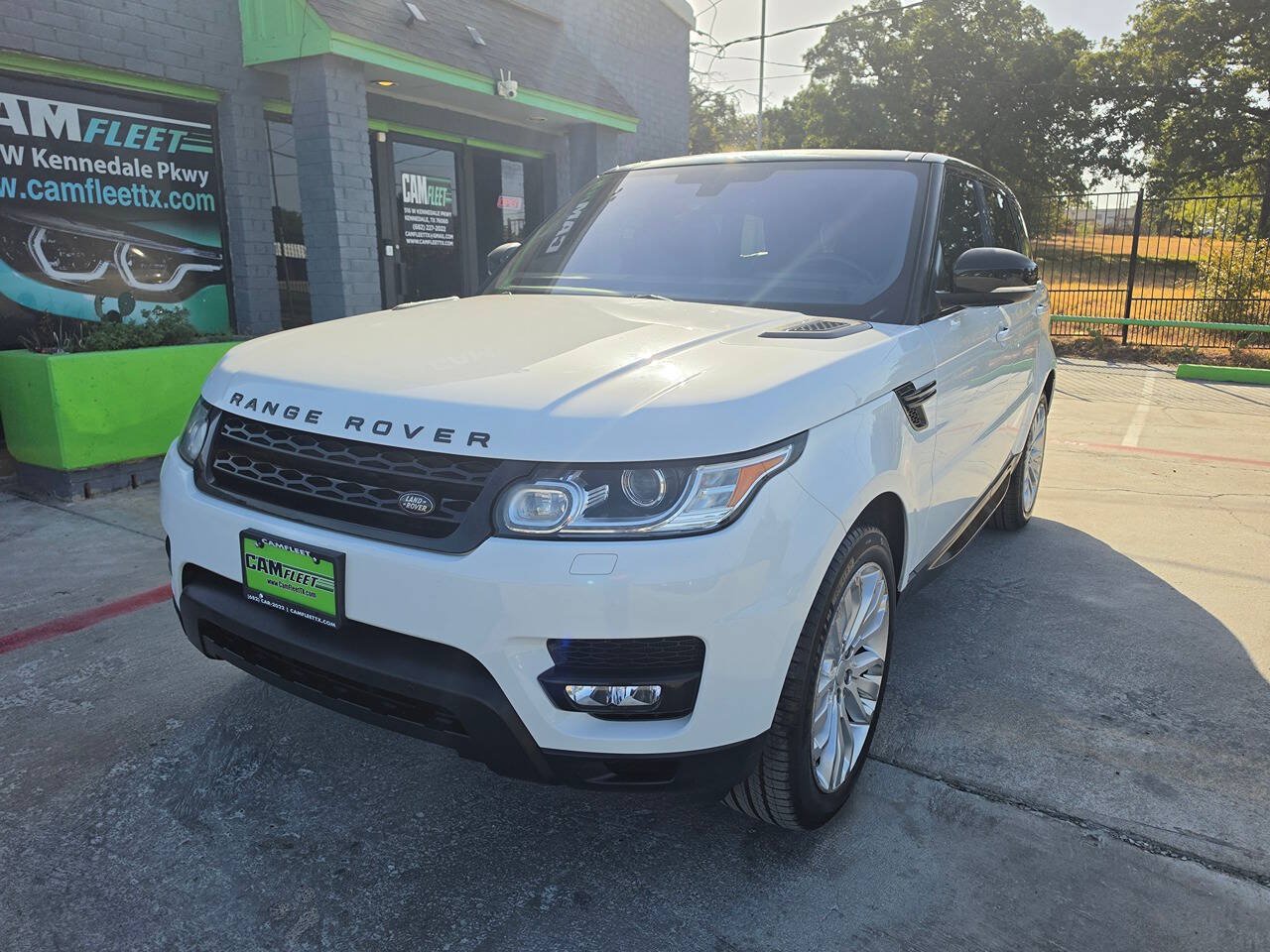 Used 2016 Land Rover Range Rover Sport HSE AWD/4WD image 2
