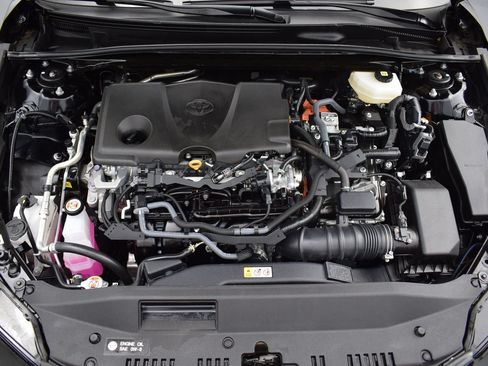 Used 2026 Toyota Camry XLE FWD image 9