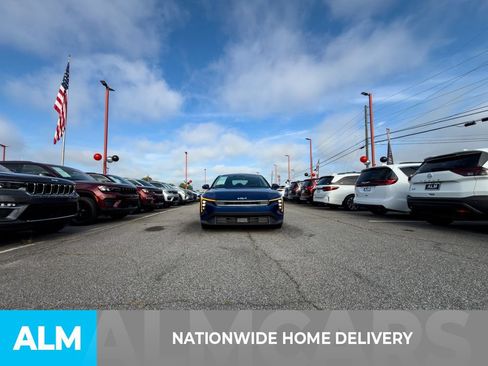 Used 2025 Kia K4 FWD image 4