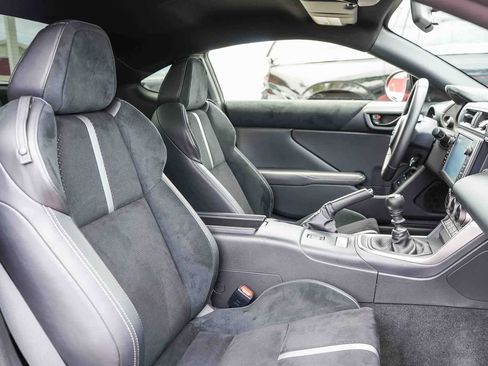 Used 2023 Toyota GR86 Premium RWD image 16