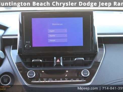 Used 2023 Toyota Corolla Cross XLE image 15