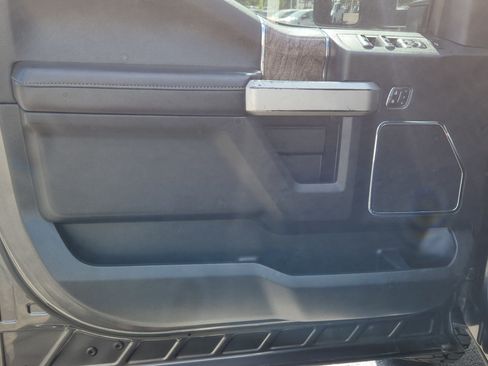 Used 2019 Ford F350 Lariat w/ Lariat Ultimate Package AWD/4WD image 16