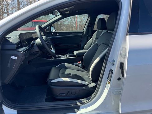 New 2026 Kia K5 GT-Line image 13