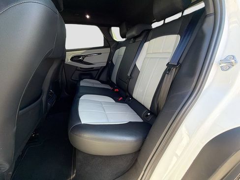Used 2021 Land Rover Range Rover Evoque R-Dynamic S AWD/4WD image 19