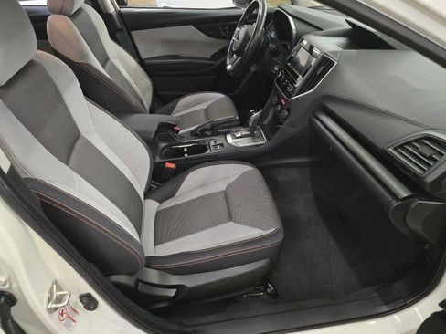 Used 2019 Subaru Crosstrek 2.0i Premium image 5