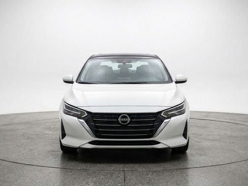 Used 2025 Nissan Sentra S image 2