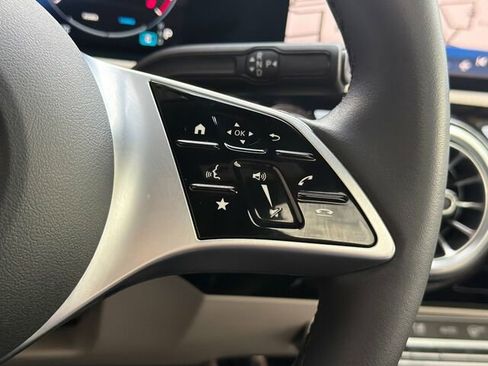 Certified 2025 Mercedes-Benz CLA 250 4MATIC image 31