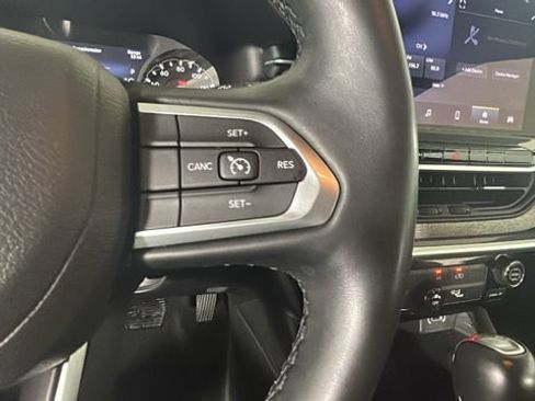 Used 2022 Jeep Compass Latitude AWD/4WD image 17