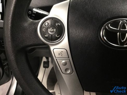 Used 2015 Toyota Prius Three image 47