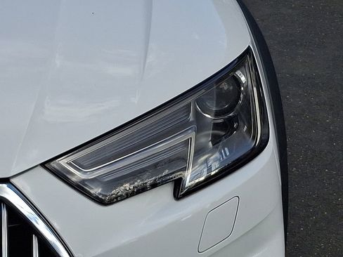 Used 2019 Audi A4 2.0T allroad Premium AWD/4WD image 9