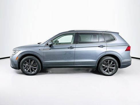 Used 2023 Volkswagen Tiguan SE FWD image 4