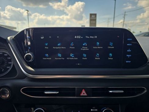 Certified 2023 Hyundai Sonata SEL FWD image 16