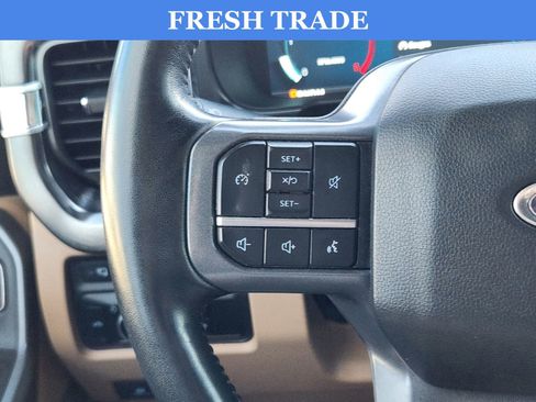 Used 2024 Ford F350 Lariat image 31