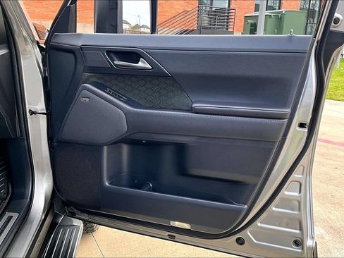 Used 2025 Lexus GX 550 AWD/4WD image 26