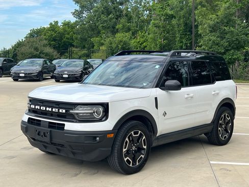 Used 2022 Ford Bronco Sport Outer Banks w/ Tech Package AWD/4WD image 5
