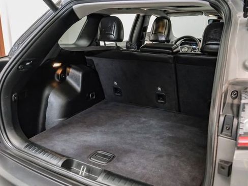 Used 2020 Jeep Cherokee Latitude Plus w/ Comfort/Convenience Group image 47