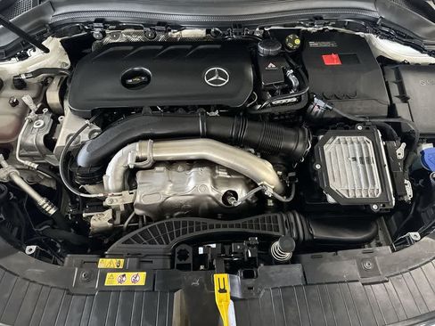 Used 2025 Mercedes-Benz GLA 250 image 12
