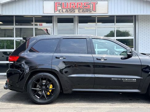 Used 2018 Jeep Grand Cherokee Trackhawk AWD/4WD image 10