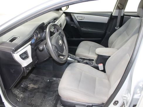 Used 2016 Toyota Corolla LE image 18