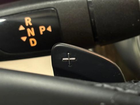 Used 2017 Mercedes-Benz GLC 300 4MATIC image 35