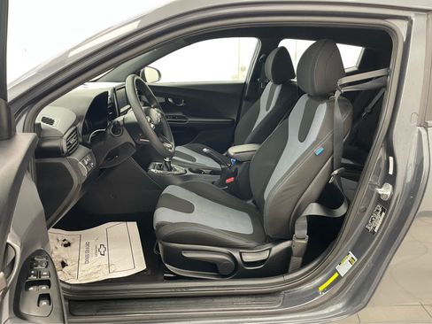Used 2020 Hyundai Veloster 2.0 FWD image 7