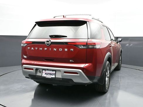 Used 2023 Nissan Pathfinder SL image 2