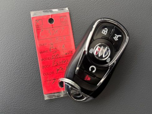 Used 2023 Buick Enclave Essence w/ Experience Buick Package image 40