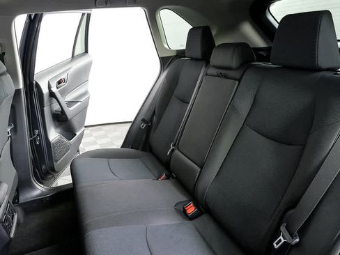 Used 2022 Toyota RAV4 LE image 18