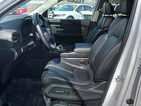 Used 2023 Honda Pilot Touring image 24