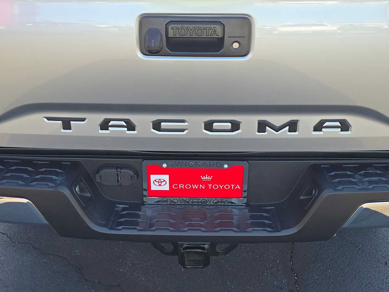 Certified 2023 Toyota Tacoma SR5 w/ Technology Package AWD/4WD image 13