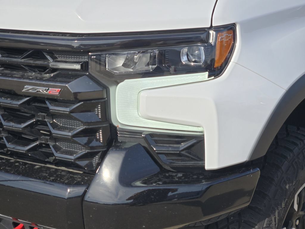 Used 2024 Chevrolet Silverado 1500 ZR2 w/ Technology Package AWD/4WD image 10