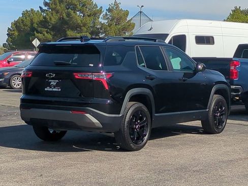 New 2026 Chevrolet Equinox LT w/ Convenience Package II FWD image 8