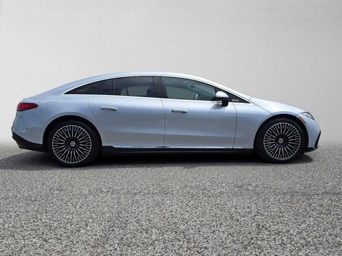 Used 2022 Mercedes-Benz EQS 450+ Sedan image 2