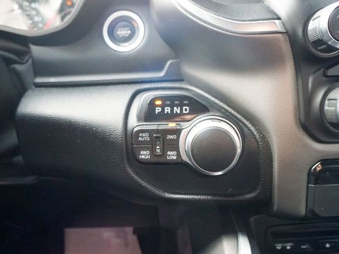 Used 2019 RAM 1500 Big Horn image 23