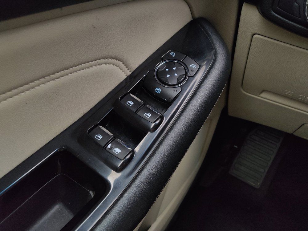 Used 2019 Ford Edge Titanium w/ Equipment Group 301A FWD image 27