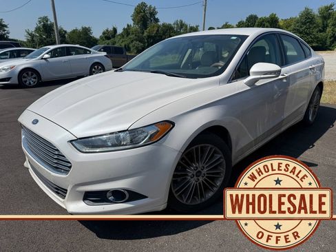 Used 2014 Ford Fusion SE w/ Equipment Group 202A FWD image 1