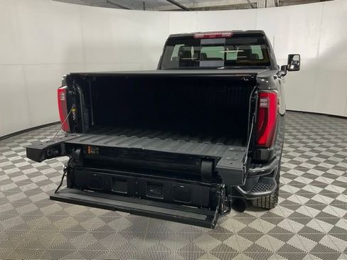 Used 2025 GMC Sierra 2500 Denali Ultimate image 36